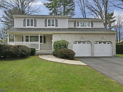 218 Tulip Ln, Paramus, NJ, 07652
