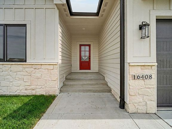 5th image of 16408 N Valley Dr