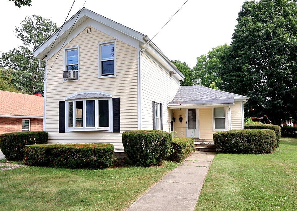 1st image of 176 W Pearl St