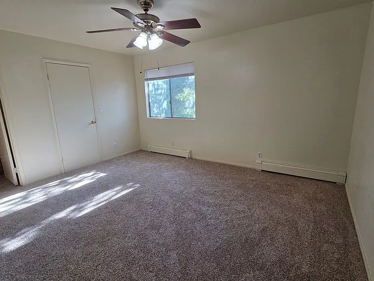 21511 American River Dr — Photo 11