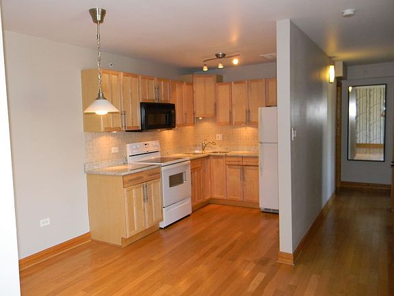 5th image of 10222 S 84th Ter APT 203