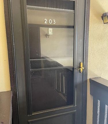 3rd image of 46 Club House Dr