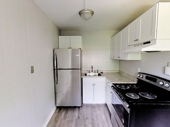 3rd image of 223 Bristol St APT 114C
