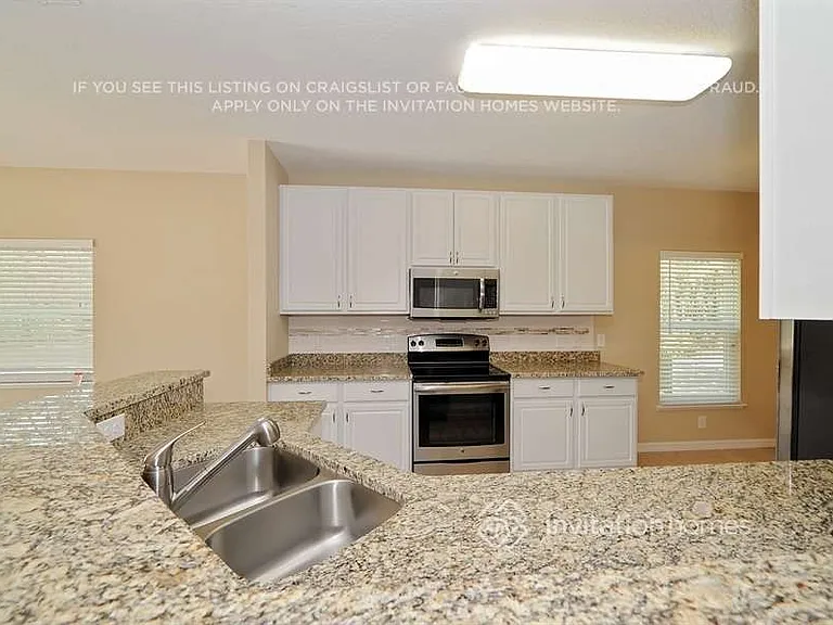 2071 Kabat Ave — Photo 5