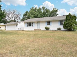101 98th Ave NE, Blaine, MN 55434