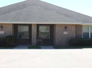 3727 Oldenburg Ln, College Station, TX 77845