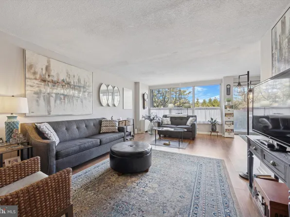 1001 City Ave #E-408, Wynnewood, PA 19096