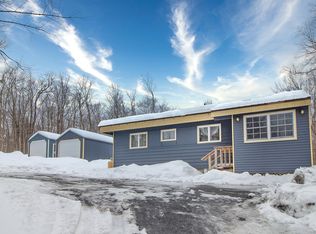 516 Oberdorf Rd, Readsboro, VT 05350