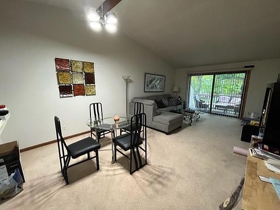 2nd image of 672 Bradford Pl NE #41