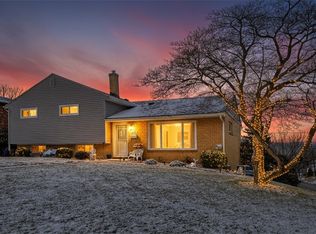 545 Greenridge Rd, New Kensington, PA 15068