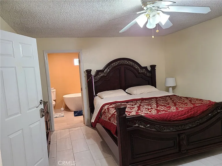 11685 Holmes Ave — Photo 6