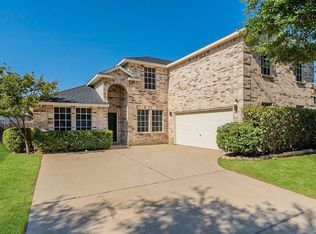 665 S Heights Dr, Crowley, TX 76036