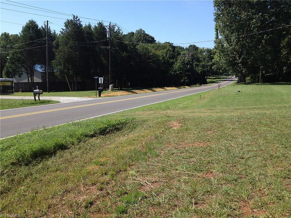2nd image of 7262 State Highway 801 S