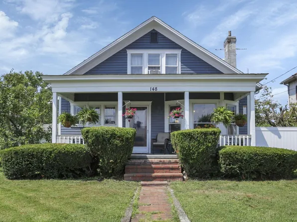 148 W 3rd St, Frazeysburg, OH 43822