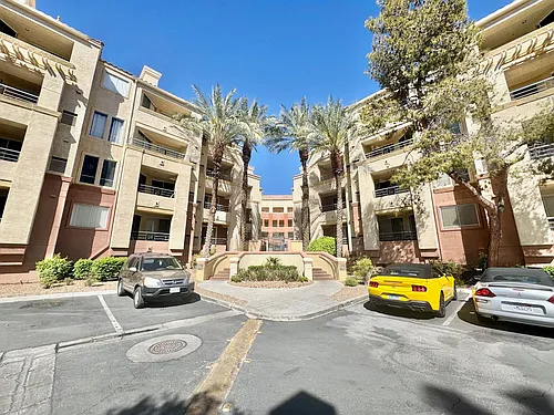 260 E Flamingo Rd Photo 1
