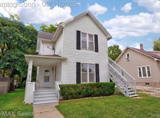 209 N Cherry St, Flushing, MI 48433