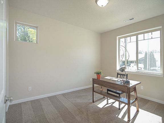 4th image of 3015 NE 119th Ave