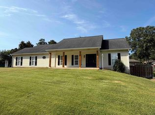 1209 Walnut Grove Rd, Kosciusko, MS 39090