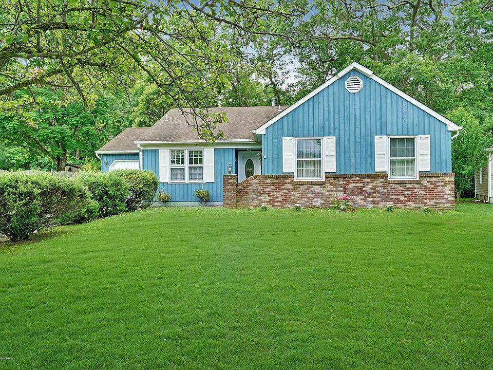 1st image of 150 Huddy Dr