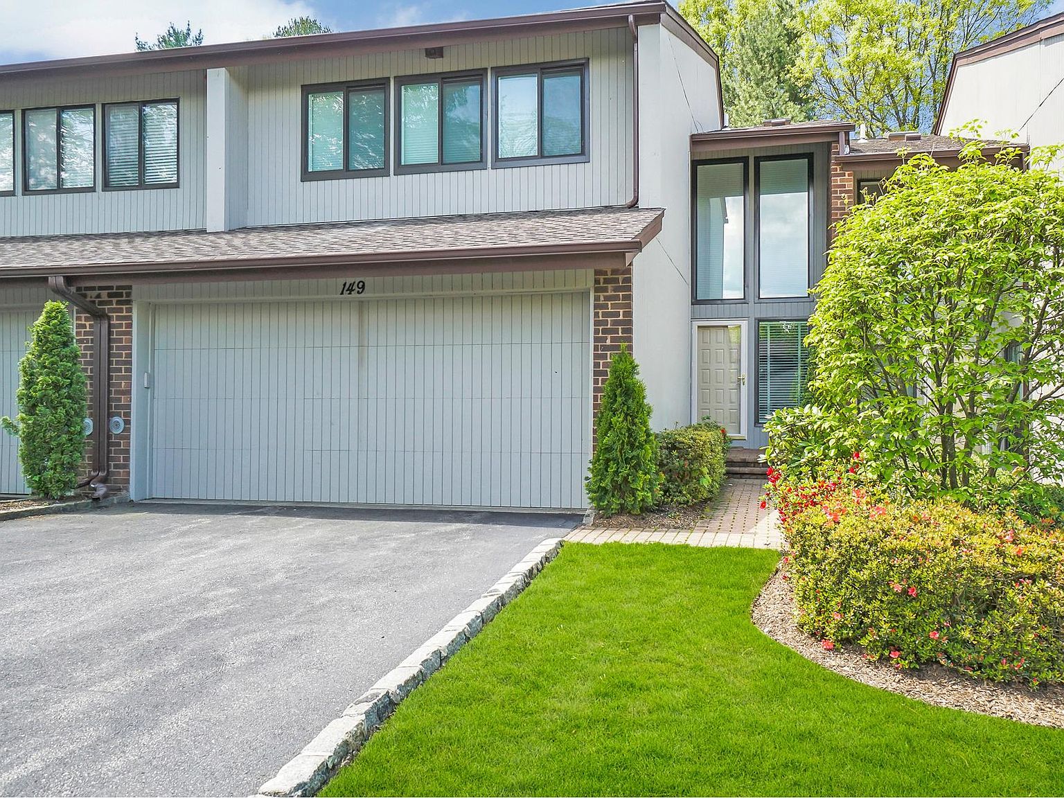 149 Foxwood Dr, Jericho, NY 11753 Zillow