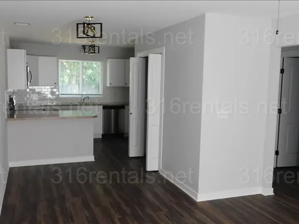 319 S Taylor St, El Dorado, KS 67042