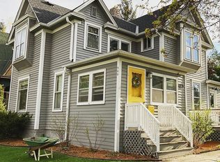 900 College St S, Northfield, MN 55057