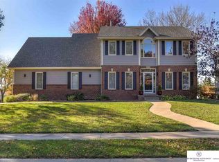 2028 S 182nd Avenue Cir, Omaha, NE 68130