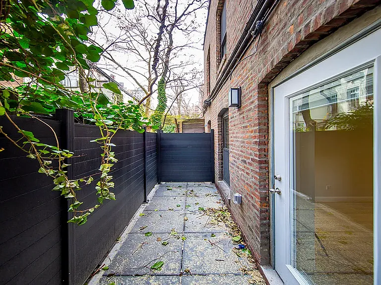 51 W 11th St #R2 — Photo 12