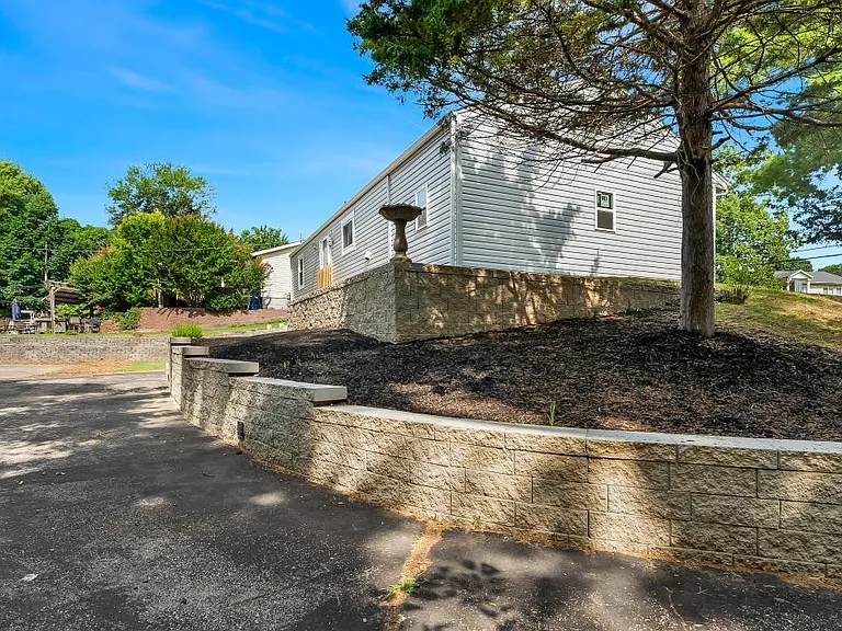 5468 Ringer Rd — Photo 35