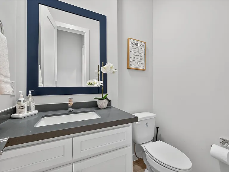 2617 Live Oak St — Photo 14