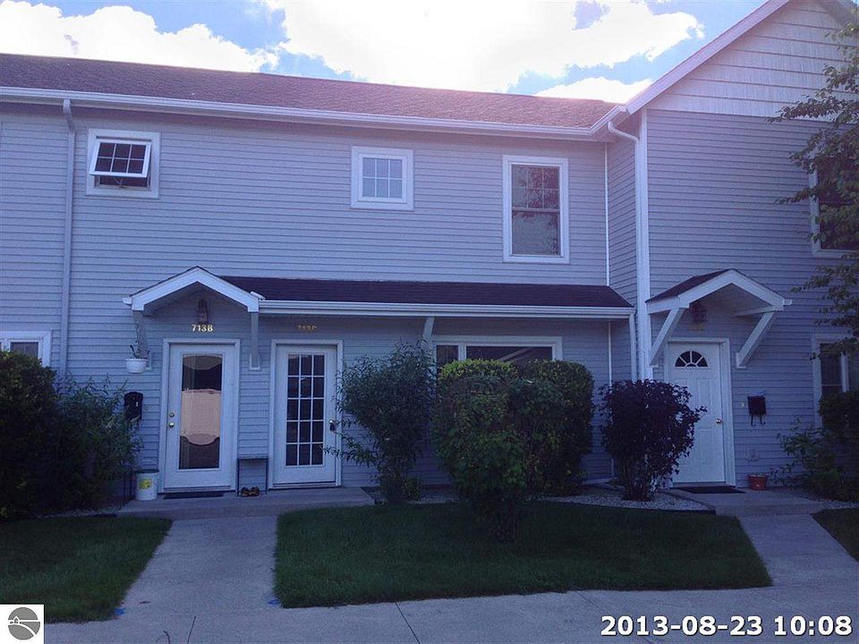 1st image of 713C Lake Ave