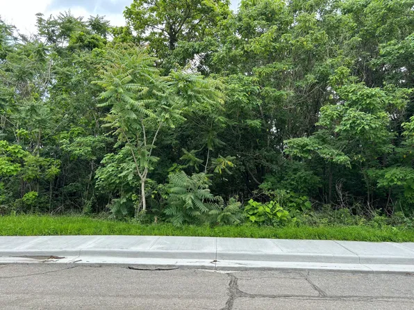 000 E Hill Street, Joplin, MO 64801