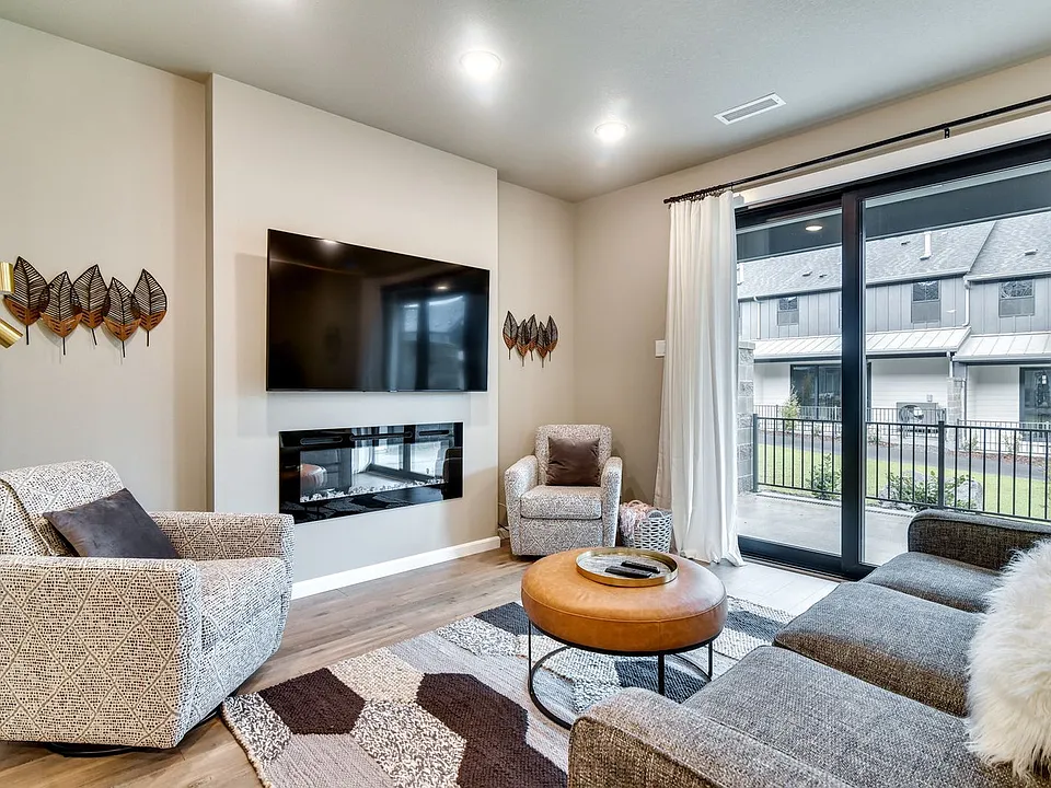 6816 NE 131st Way #1-ID1546002P