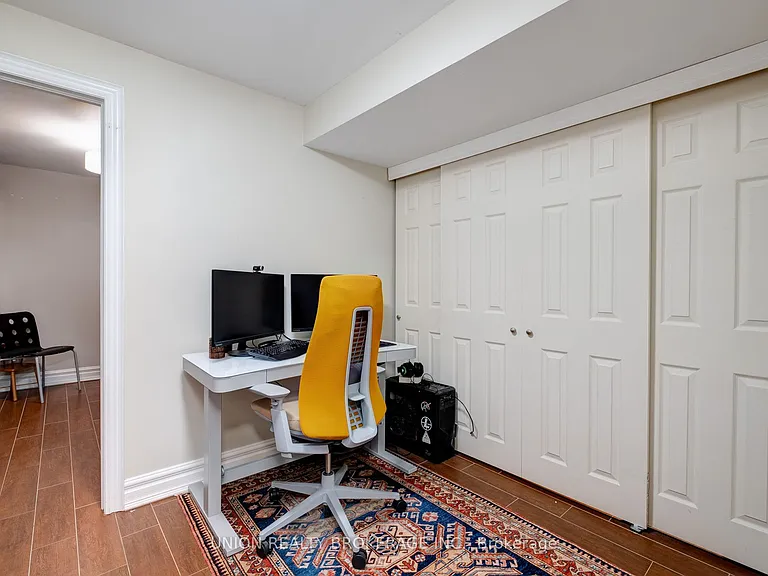 77 Logan Ave — Photo 22