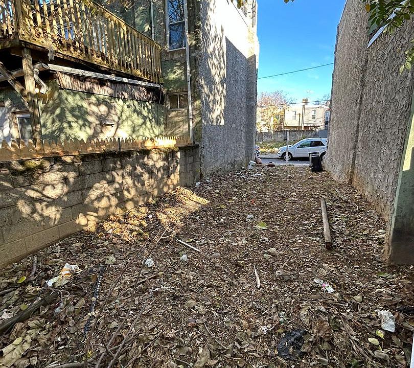 1st image of 1528 S Lecount St