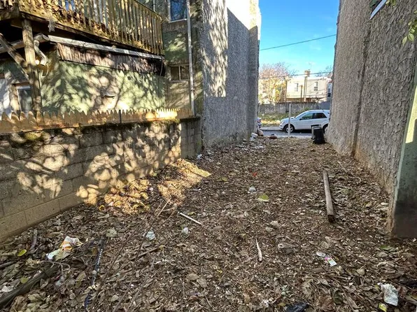 1528 S Lecount St, Philadelphia, PA 19146