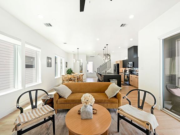 4th image of 3008 Delano St