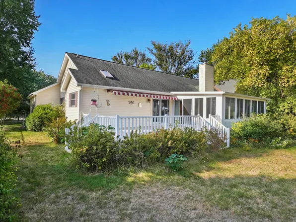 700 Federal Ave, Houghton Lake, MI 48629