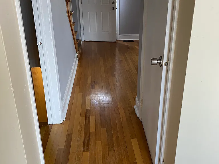 441 Greentree Ln — Photo 10