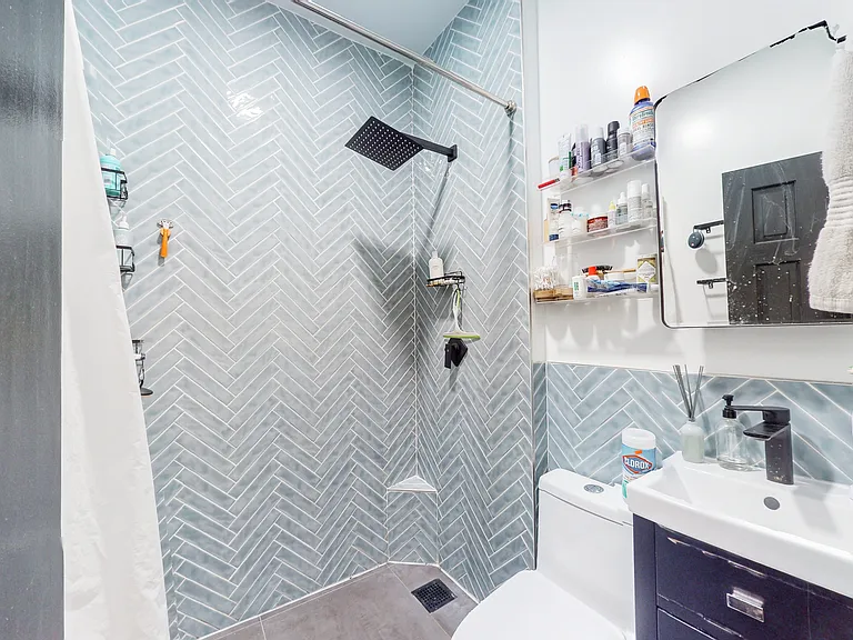 248 Driggs Ave #2R — Photo 7