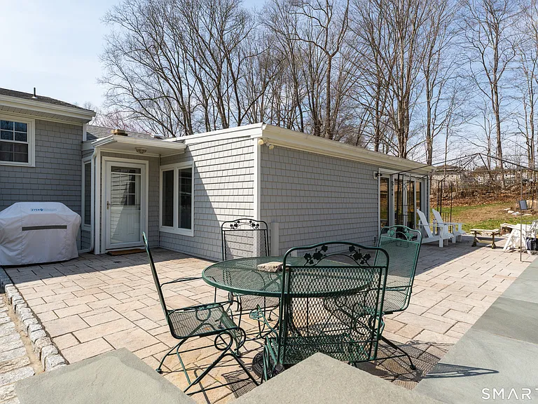 51 W Lake Ave — Photo 24