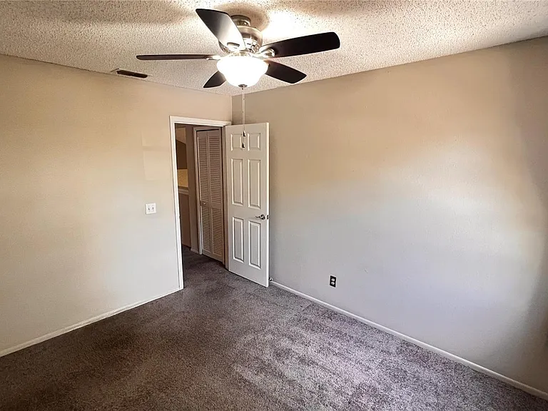 245 Alston Dr — Photo 16