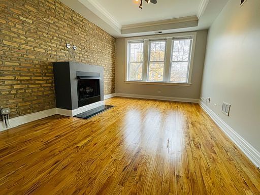 3rd image of 7328 N Damen Ave #3