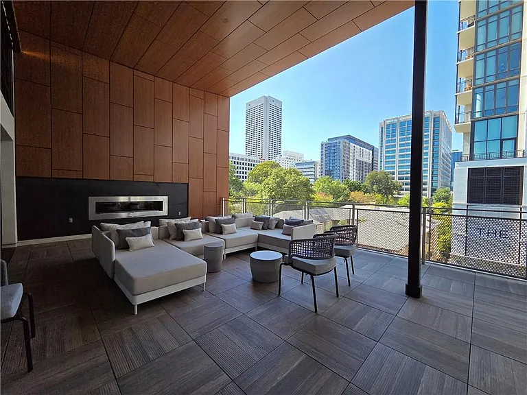 775 Juniper St NE #428 — Photo 44