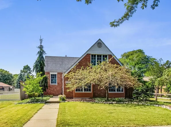 9824 S Saint Louis Ave, Evergreen Park, IL 60805