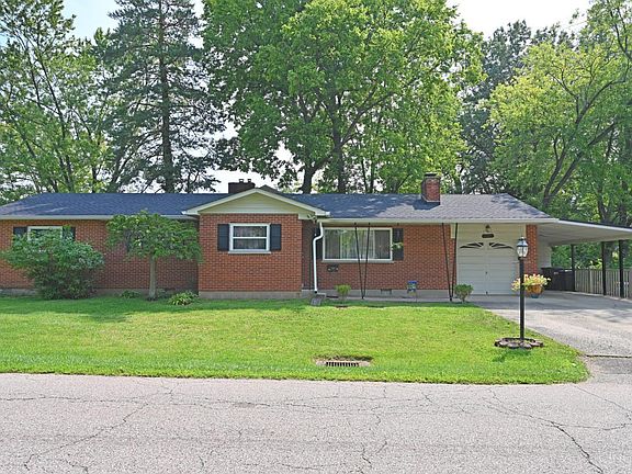 3rd image of 9488 Conklin Ave