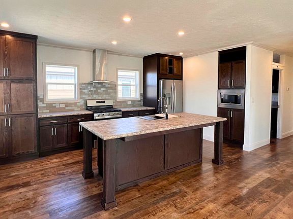 3rd image of 1300 Whitetail Ave #174
