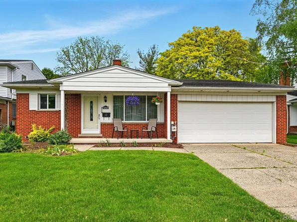14846 Lakewood Dr, Plymouth, MI 48170