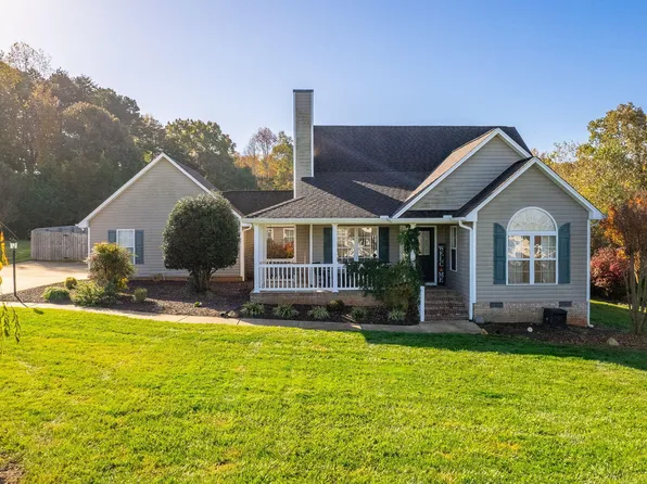 1640 Alyece Ct, Burlington, NC 27215