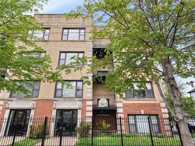 2702 W Cortland St APT 2, Chicago, IL, 60647